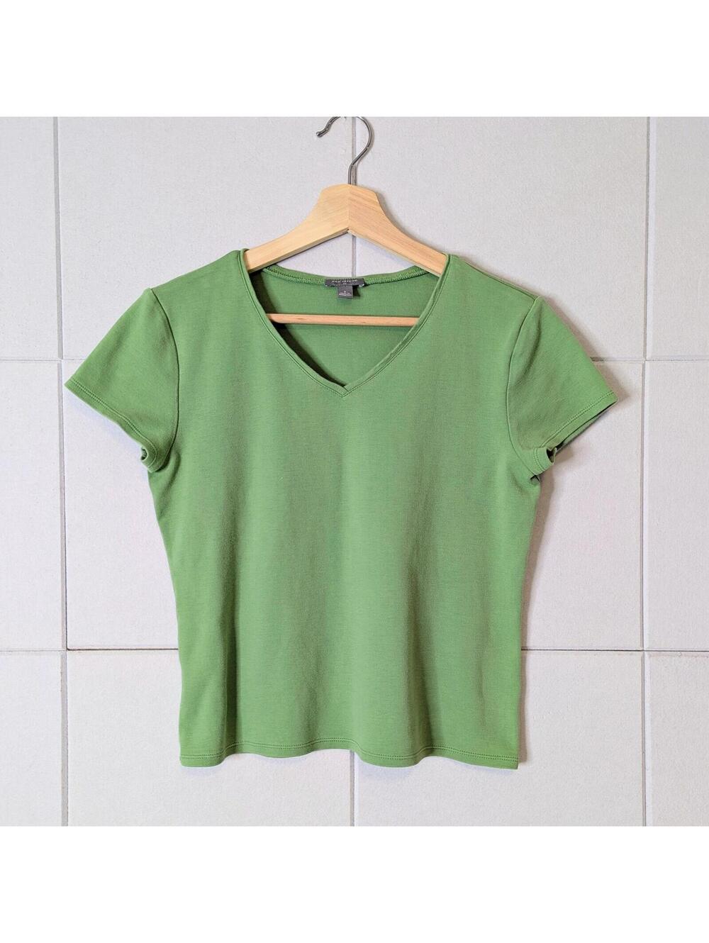Vintage 90s Ann Taylor thick cotton V neck baby fit tee